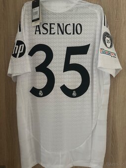 Raul Asencio dres - 4