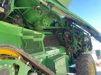 John Deere S680 - 4