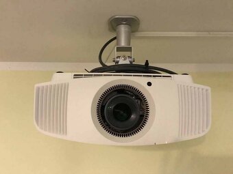 Projektor SonyProjektor VPL-VW320 ESW 4K Native SXRD HDR 3D - 4