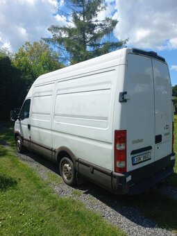 Iveco Daily L2H3 2,3l - kempovací vestavba - 4