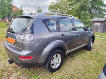 Mitsubishi Outlander - 4