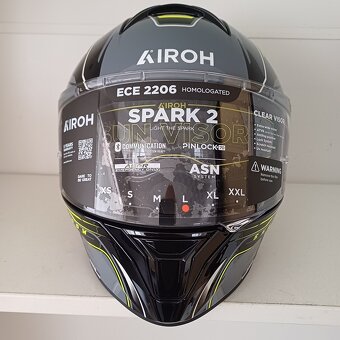 Silniční přilba Airoh Spark 2 - 4