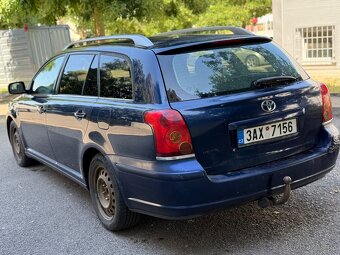 Toyota Avensis 2.2 D-Cat Kombi manual - 4