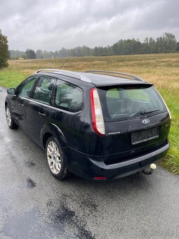Ford Focus 1.8 - 4