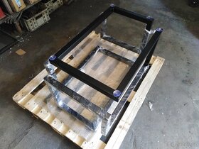 Konferenční stolek - 4