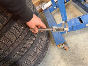 Zimní Michelin 235/55r18 - 4