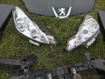 PEUGEOT 4007, DÍLY NA PŘEDNÍ ČÁST JEN KOMPLET PŘEDEK - 4