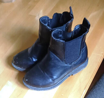 Dětská perka gumová a zimní vel. 28 - 4