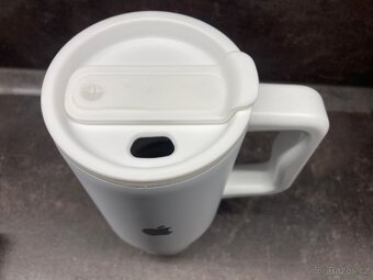 Termohrnek s logem Apple nový - 4