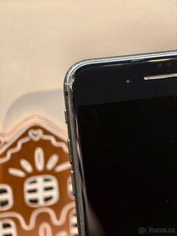 iPhone 8 Plus 64 GB - 4