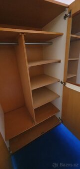 Šatní skříň se zrcadlem - LEVNĚ - 4