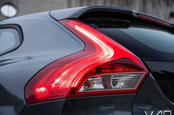 Volvo V40 T2 1.6L Momentum - 4