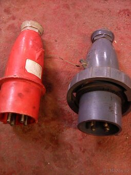 Zástrčka 380V - 4