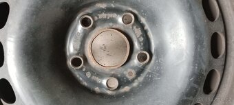 Prodam 4 kusy pneu 16palcu obuta M+S - 4