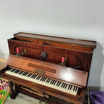 Piano - 4