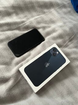 IPhone 13, černý - 4