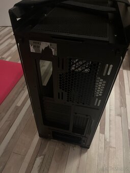 Asus Helios ROG STRIX - 4