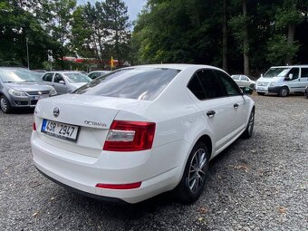 Škoda Octavia 1.6TDI 66kW klimatizace el.okna nové ČR - 4