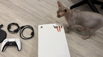 Prodám Playstation 5 s mechanikou - 4