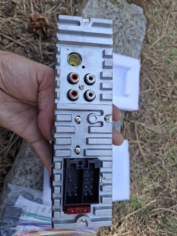 Autoradio navitel RD3 - 4