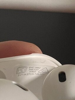 Sluchátka AirPods - 4