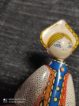 Plechová hračka Ďežurná rok. 1950 - 4