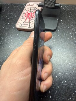 iPhone 7, 32 GB. - 4