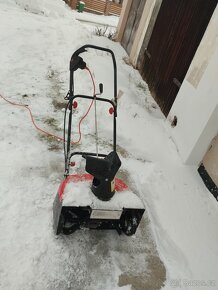Sněžná elektrická fréza HECHT - 4