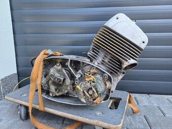 Motor pěkný ČZ 250 Smolík - 4