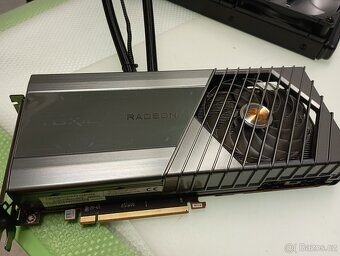 Grafická karta RX 6950 XT LE GAMING OC 16G SAPPHIRE TOXIC - 4