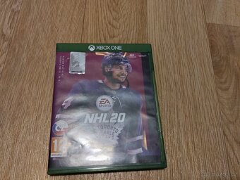 Xbox One S - 4