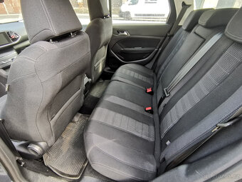 Peugeot 308 Kombi 1.2, 81kW, klimatizace, tempomat, LED - 4