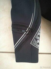Špičkový neoprén Body Glove, velikost L - 4