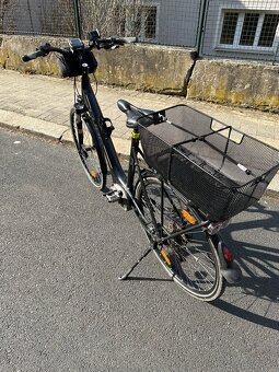 Městské elektrokolo CUBE Hybrid 400, motor Bosch - 4