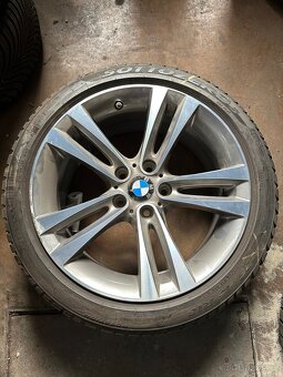 Kompletní zimní sada kol BMW 397 - 225/45 R18 - 4