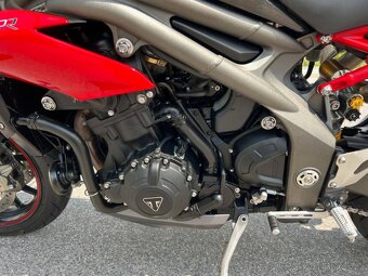 Triumph Speed Triple R - 4