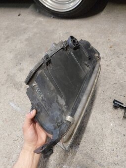 Predni svetla skoda fabia 1 - 4
