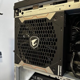 PC zdroj Gigabyte AORUS 750w P750W - 4