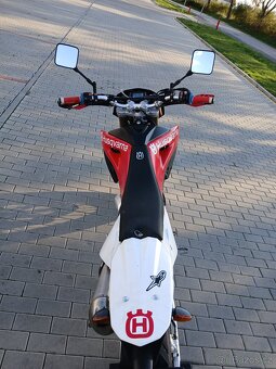 Husqvarna sm 610ie 2007 - 4