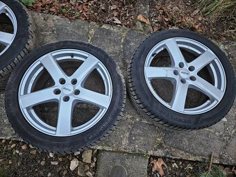 Zimní sada alu kola Alutec + pneu 235/45 R18 ET39 5x112 - 4