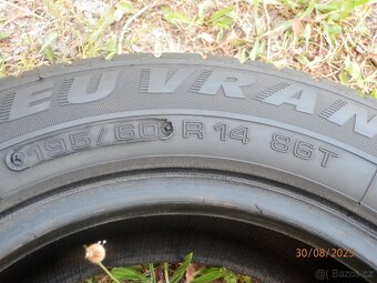 2xZimní gumy PNEU VRANIK 195/60 R14 2x7,3MM - 4