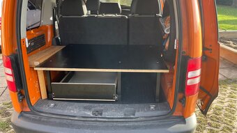 Vestavba VW Caddy - 4