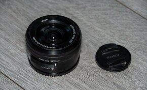 objektiv Sony 16-50mm f/3.5-5.6 - 4