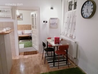 Výnimočná usadlost s dvomi domami - 4