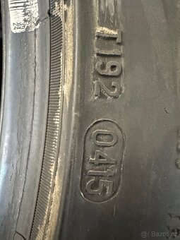 Pirelli Cinturato 235/40R19 - 4