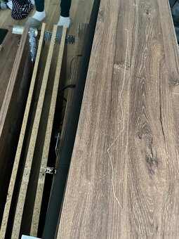 Prodám manželskou postel 180x200 - 4