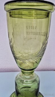 Starý skleněný pohár pro vítěze - 4