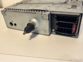 Land Rover Discovery 2 autorádio - 4