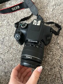 Zrcadlovka Canon EOS 1300D - 4