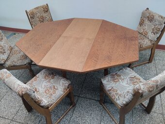 Jídelní set, rozkládací stůl a 5 židlí, nábytek z masívu - 4